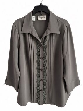 Kathy Che Gray Button-Front Shirt with Lace Trim